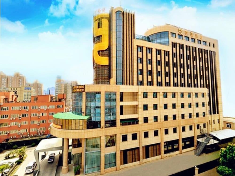 Kingtown Hotel Hongmei Shanghai Esterno foto