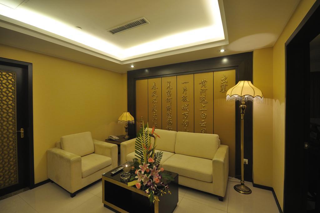 Kingtown Hotel Hongmei Shanghai Esterno foto